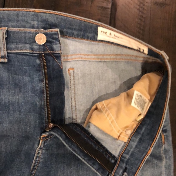 RAG & Bone Ankle Skinny Raw Hem Mid Rise Lighter Blue Denim Size 31 Soft Jeans - Picture 11 of 16